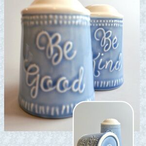 Vtg Blue Salt Pepper Shakers Country Cottage Chic Shabby Be Kind Be Good